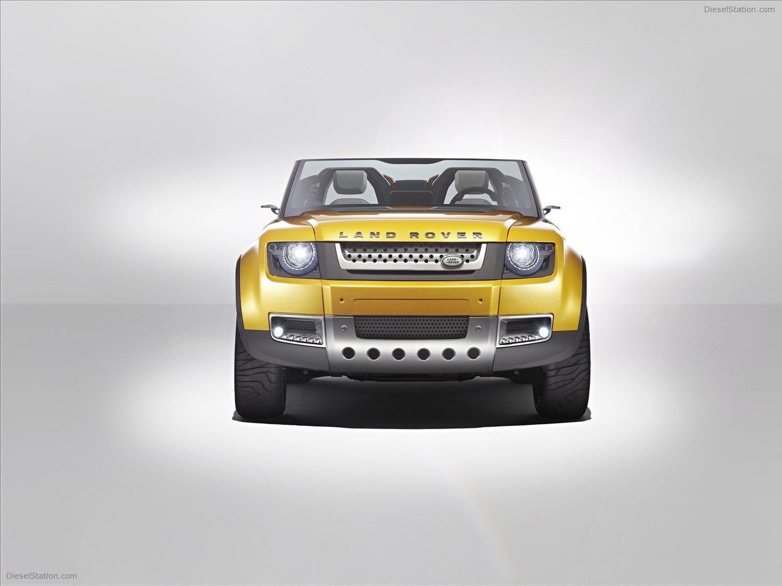 Land Rover Defender DC100 Sport Concept 2011 Land Rover Defender DC100 Sport Concept 2011
